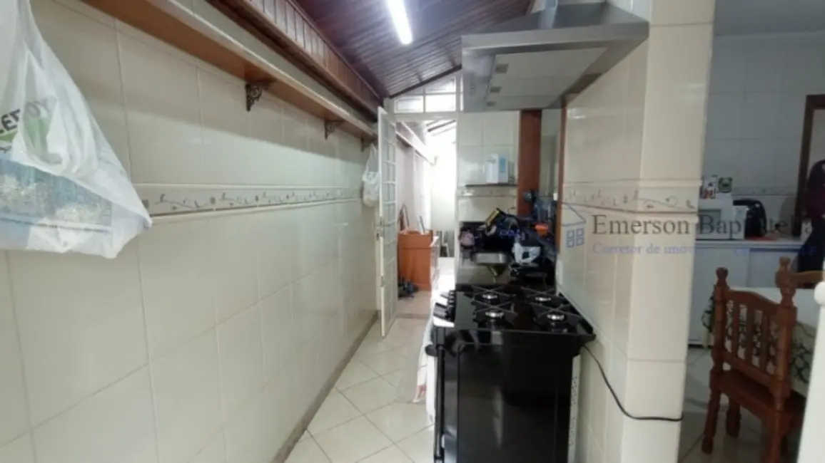 Foto 2 de Casa com 2 quartos à venda, 168m2 em Loteamento Rei de Ouro, Itatiba - SP