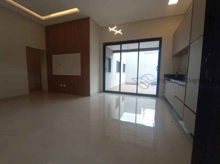 Casa com 3 quartos à venda, 134m2 em Braganca Paulista - SP - imagem 3 Foto 3 de Casa com 3 quartos à venda, 134m2 em Braganca Paulista - SP