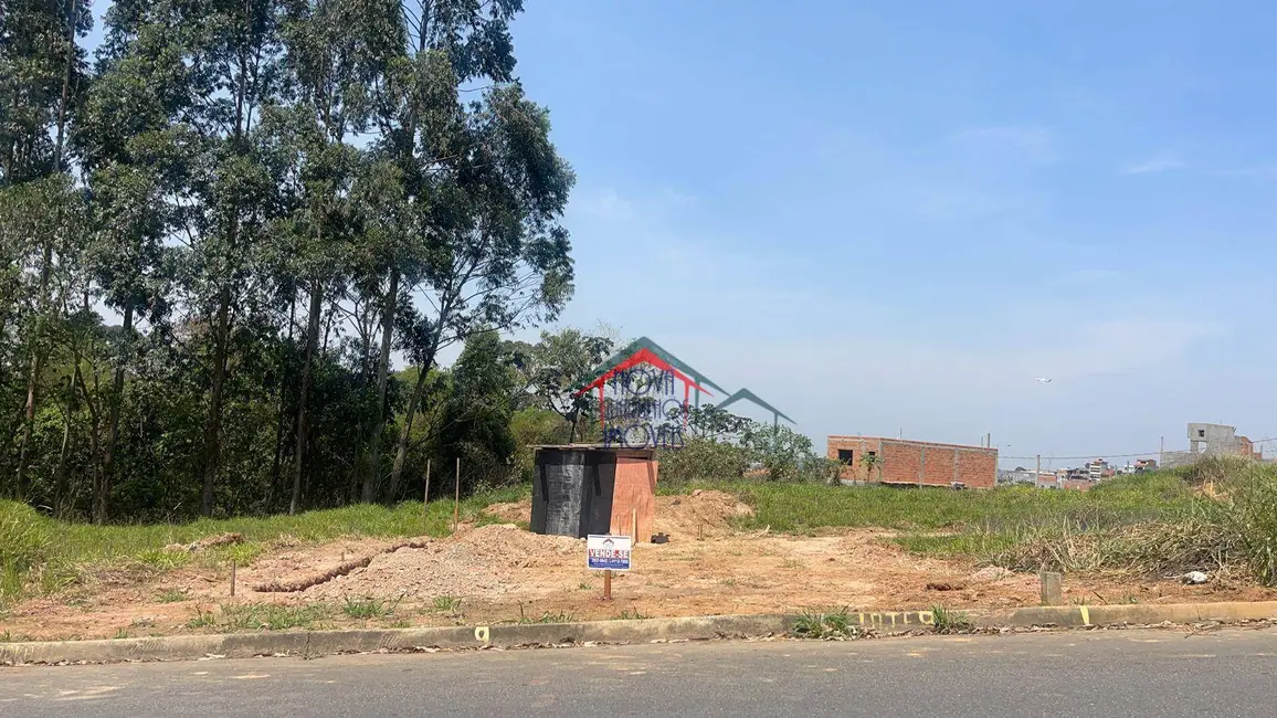 Foto 1 de Terreno / Lote à venda, 140m2 em Cidade Soberana, Guarulhos - SP