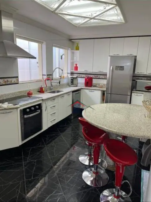 Foto 6 de Sobrado com 3 quartos à venda, 360m2 em Vila Rosália, Guarulhos - SP