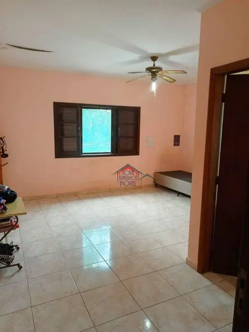 Sobrado com 3 quartos à venda, 219m2 em Jardim São Judas Tadeu, Guarulhos - SP - imagem 7 Foto 7 de Sobrado com 3 quartos à venda, 219m2 em Jardim São Judas Tadeu, Guarulhos - SP