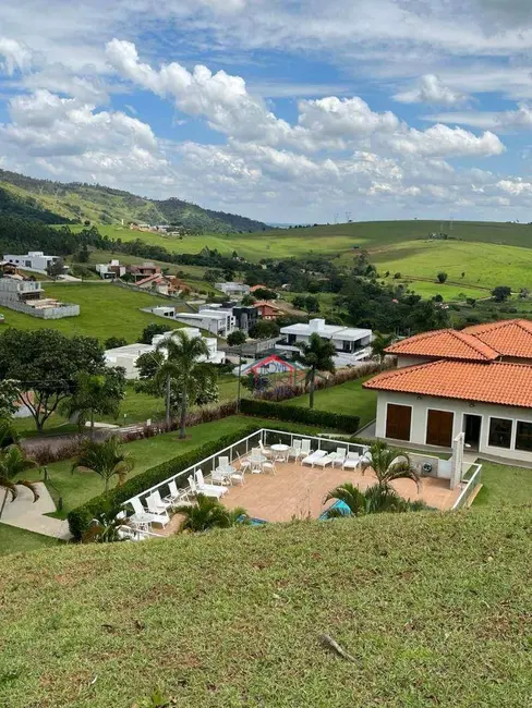 Foto 2 de Terreno / Lote à venda, 600m2 em Braganca Paulista - SP