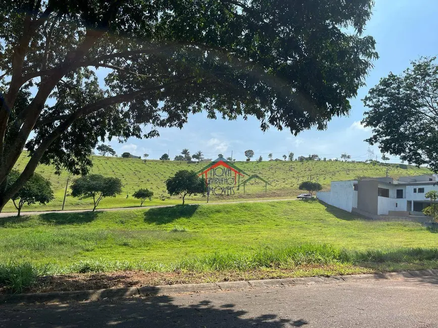 Foto 1 de Terreno / Lote à venda, 600m2 em Braganca Paulista - SP