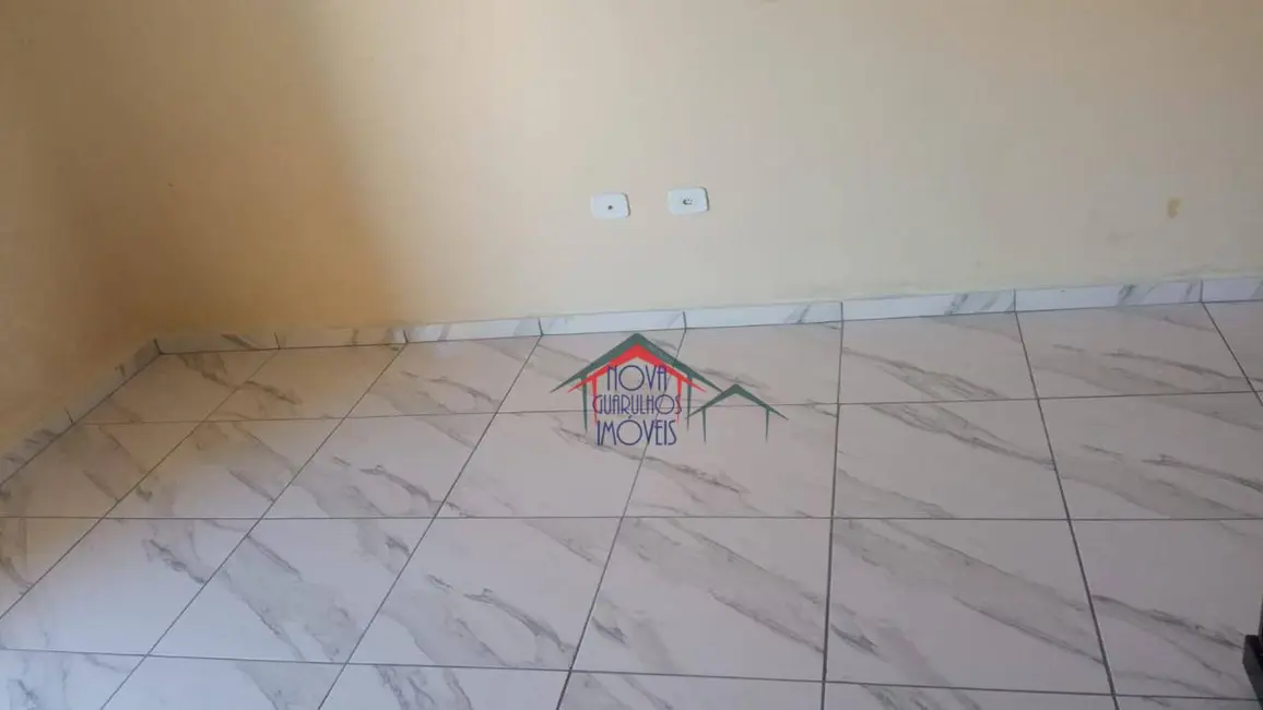 Sobrado com 2 quartos à venda, 125m2 em Taba Marajoara, Suzano - SP - imagem 2 Foto 2 de Sobrado com 2 quartos à venda, 125m2 em Taba Marajoara, Suzano - SP