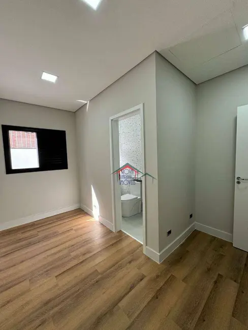 Foto 7 de Casa com 4 quartos à venda, 219m2 em Vila Adelaide Perella, Guarulhos - SP