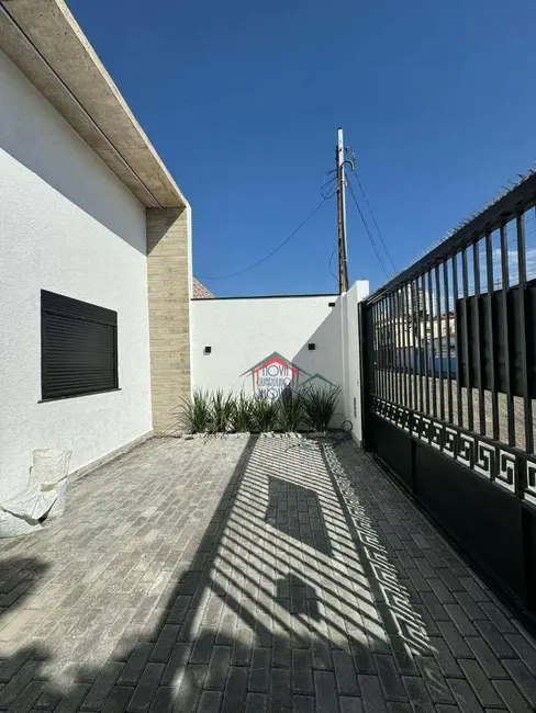 Foto 2 de Casa com 4 quartos à venda, 219m2 em Vila Adelaide Perella, Guarulhos - SP