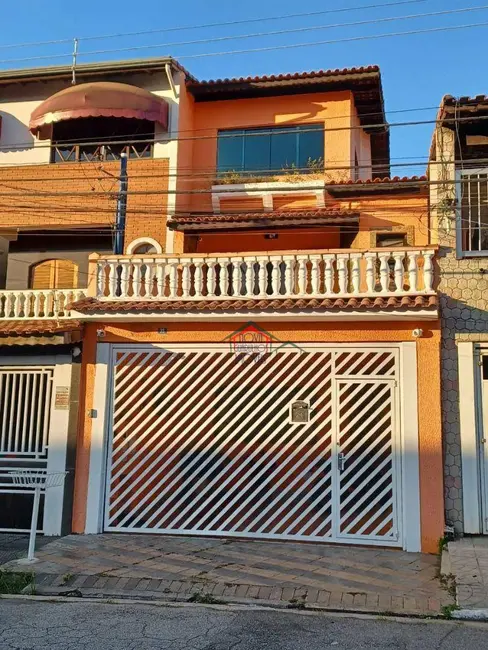 Foto 1 de Sobrado com 4 quartos à venda, 125m2 em Cidade Maia, Guarulhos - SP