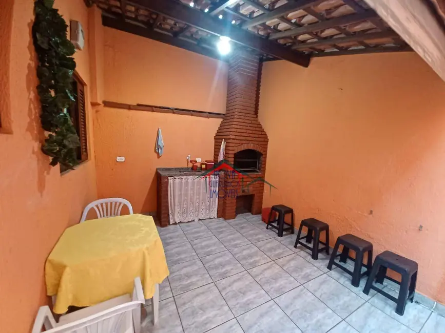 Foto 2 de Sobrado com 4 quartos à venda, 125m2 em Cidade Maia, Guarulhos - SP