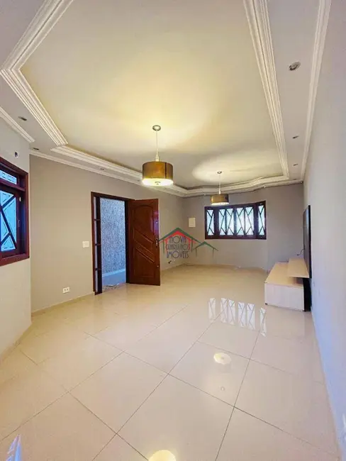 Casa com 3 quartos à venda, 210m2 em Jardim Vila Galvão, Guarulhos - SP - imagem 9 Foto 9 de Casa com 3 quartos à venda, 210m2 em Jardim Vila Galvão, Guarulhos - SP