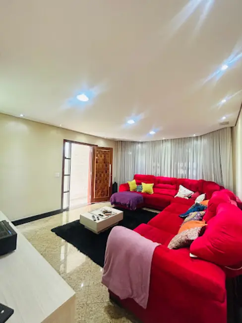 Sobrado com 3 quartos à venda, 150m2 em Vila Rosália, Guarulhos - SP - imagem 6 Foto 6 de Sobrado com 3 quartos à venda, 150m2 em Vila Rosália, Guarulhos - SP