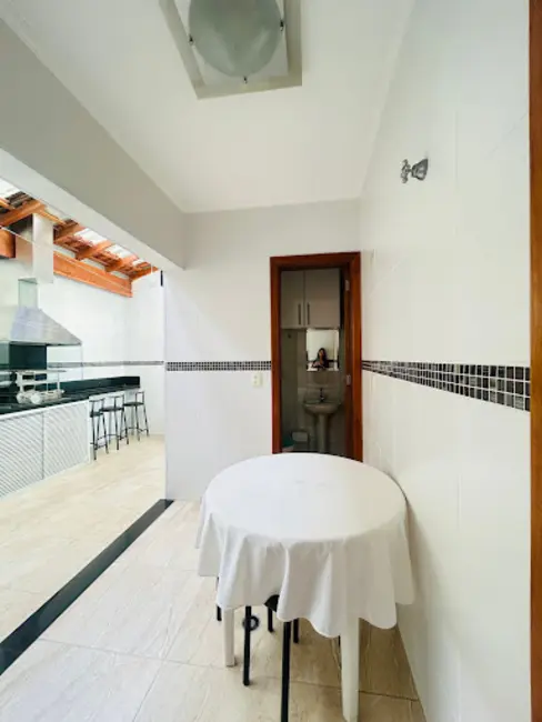 Sobrado com 3 quartos à venda, 150m2 em Vila Rosália, Guarulhos - SP - imagem 9 Foto 9 de Sobrado com 3 quartos à venda, 150m2 em Vila Rosália, Guarulhos - SP