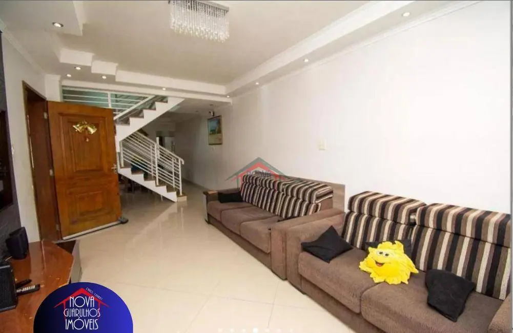 Foto 1 de Sobrado com 3 quartos à venda e para alugar, 196m2 em Jardim Flor da Montanha, Guarulhos - SP