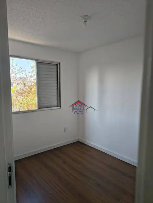 Foto 3 de Apartamento com 2 quartos à venda, 42m2 em Água Chata, Guarulhos - SP