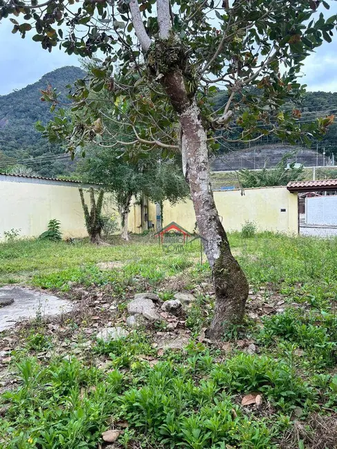 Casa com 2 quartos à venda, 372m2 em Centro, Caraguatatuba - SP - imagem 3 Foto 3 de Casa com 2 quartos à venda, 372m2 em Centro, Caraguatatuba - SP