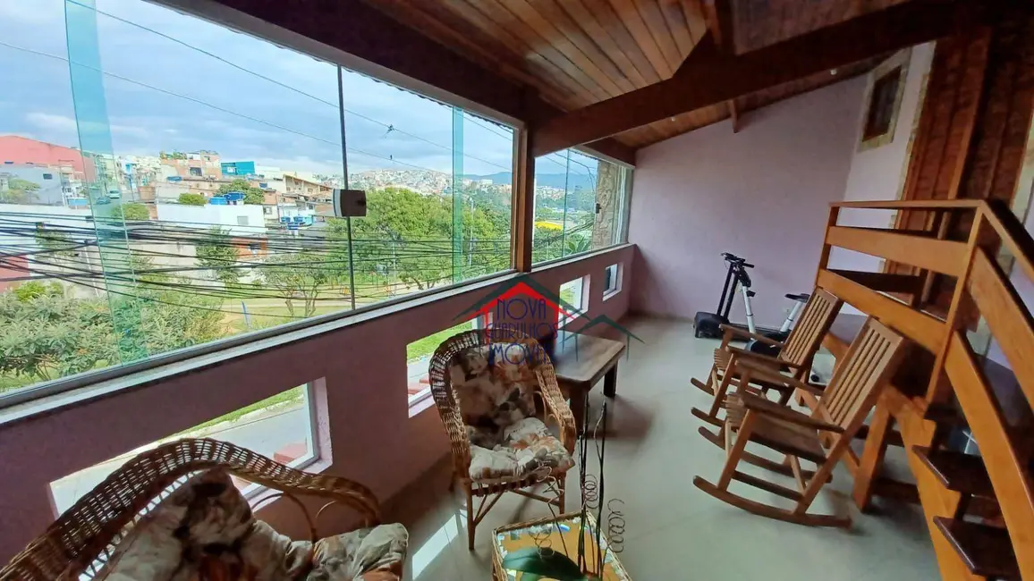 Sobrado com 3 quartos à venda, 191m2 em Jardim Palmira, Guarulhos - SP - imagem 2 Foto 2 de Sobrado com 3 quartos à venda, 191m2 em Jardim Palmira, Guarulhos - SP