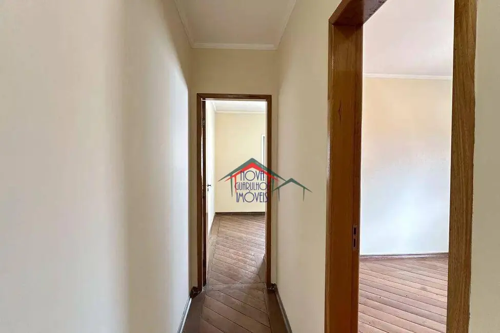 Casa de Condomínio com 3 quartos à venda, 167m2 em Jardim Vila Galvão, Guarulhos - SP - imagem 4 Foto 4 de Casa de Condomínio com 3 quartos à venda, 167m2 em Jardim Vila Galvão, Guarulhos - SP