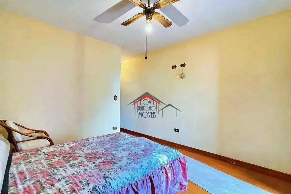 Casa de Condomínio com 3 quartos à venda, 214m2 em Vila Galvão, Guarulhos - SP - imagem 7 Foto 7 de Casa de Condomínio com 3 quartos à venda, 214m2 em Vila Galvão, Guarulhos - SP