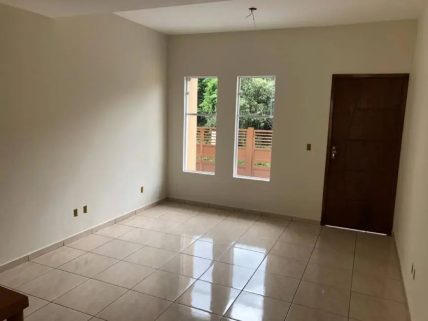 Foto 2 de Casa com 2 quartos à venda, 70m2 em Aparecidinha, Sorocaba - SP