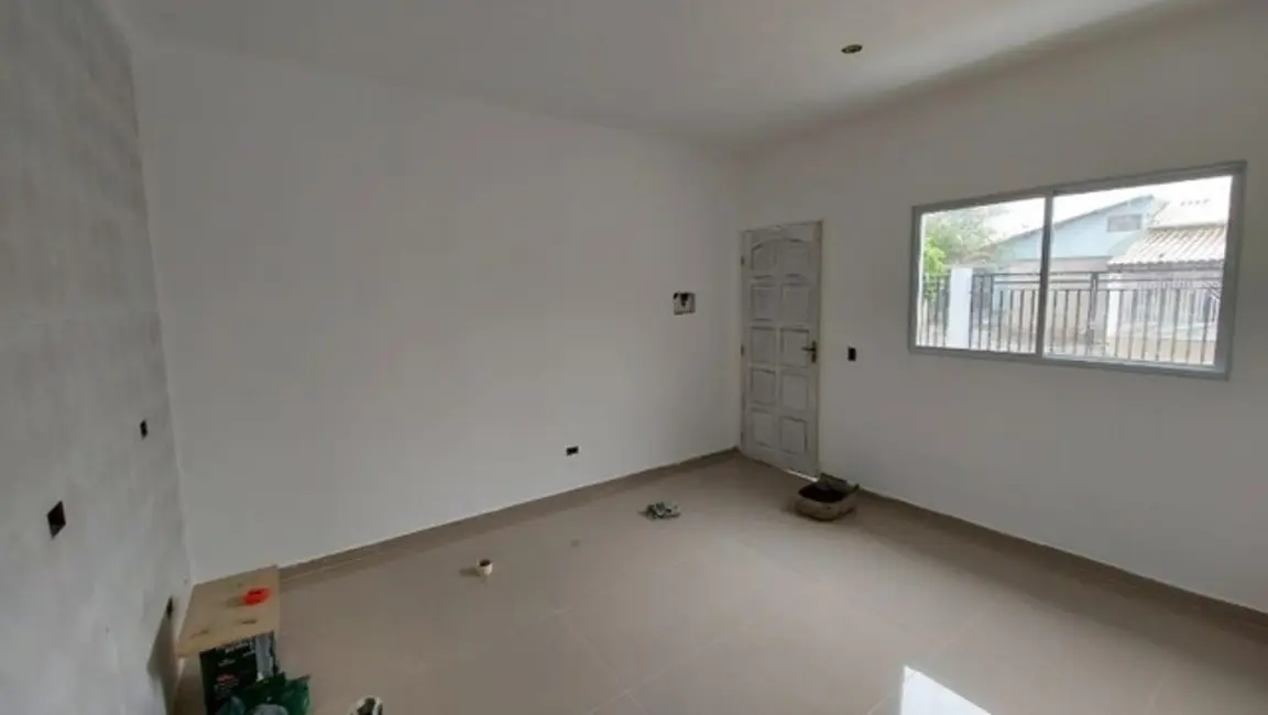 Casa de Condomínio com 2 quartos à venda, 50m2 em Jardim Santa Madre Paulina, Sorocaba - SP - imagem 3 Foto 3 de Casa de Condomínio com 2 quartos à venda, 50m2 em Jardim Santa Madre Paulina, Sorocaba - SP