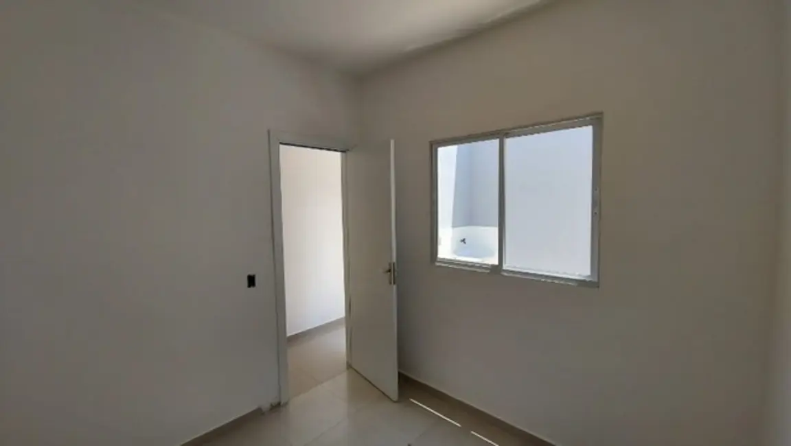 Casa de Condomínio com 2 quartos à venda, 50m2 em Jardim Santa Madre Paulina, Sorocaba - SP - imagem 6 Foto 6 de Casa de Condomínio com 2 quartos à venda, 50m2 em Jardim Santa Madre Paulina, Sorocaba - SP