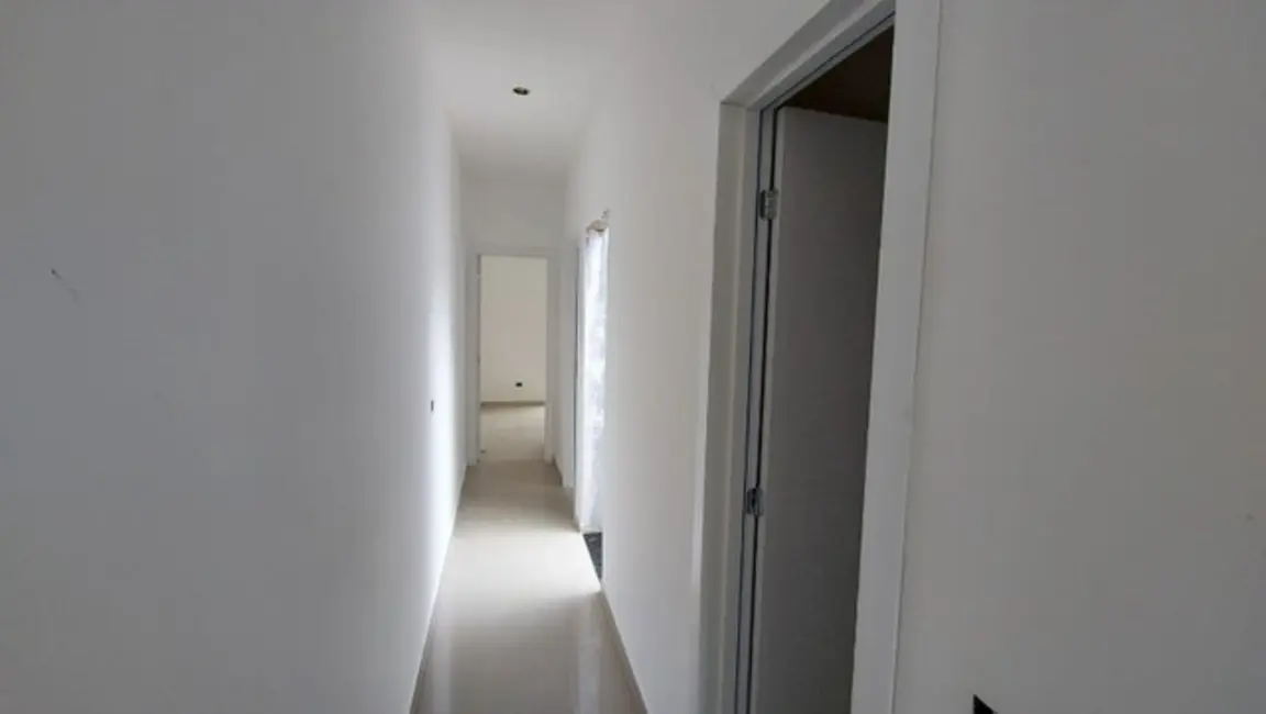 Casa de Condomínio com 2 quartos à venda, 50m2 em Jardim Santa Madre Paulina, Sorocaba - SP - imagem 5 Foto 5 de Casa de Condomínio com 2 quartos à venda, 50m2 em Jardim Santa Madre Paulina, Sorocaba - SP