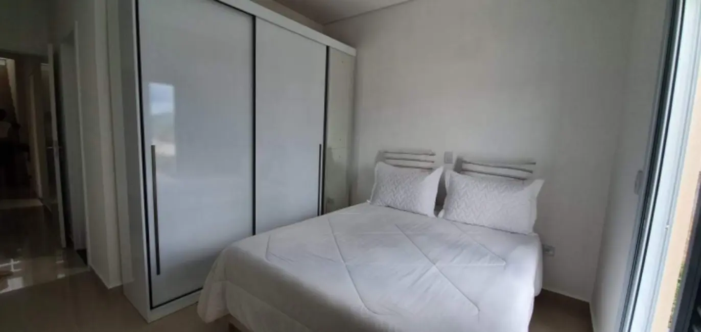 Sobrado com 3 quartos à venda, 175m2 em Jardim Simus, Sorocaba - SP - imagem 6 Foto 6 de Sobrado com 3 quartos à venda, 175m2 em Jardim Simus, Sorocaba - SP