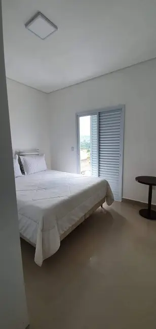 Sobrado com 3 quartos à venda, 175m2 em Jardim Simus, Sorocaba - SP - imagem 5 Foto 5 de Sobrado com 3 quartos à venda, 175m2 em Jardim Simus, Sorocaba - SP
