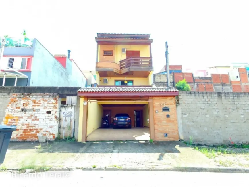 Foto 1 de Sobrado com 3 quartos à venda, 245m2 em Jardim Prestes de Barros, Sorocaba - SP