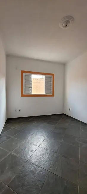Casa com 2 quartos à venda, 175m2 em Wanel Ville, Sorocaba - SP - imagem 3 Foto 3 de Casa com 2 quartos à venda, 175m2 em Wanel Ville, Sorocaba - SP