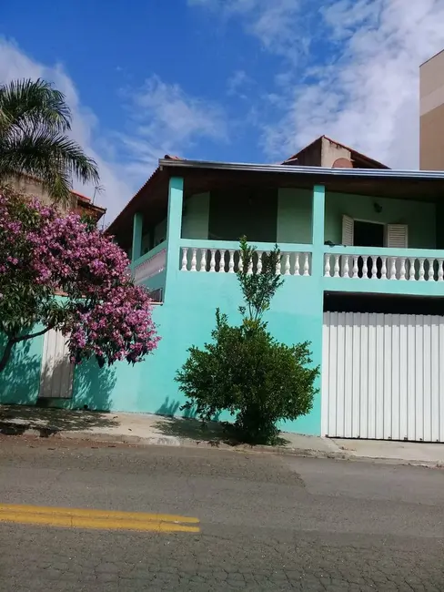 Casa com 3 quartos à venda, 323m2 em Wanel Ville, Sorocaba - SP - imagem 8 Foto 8 de Casa com 3 quartos à venda, 323m2 em Wanel Ville, Sorocaba - SP