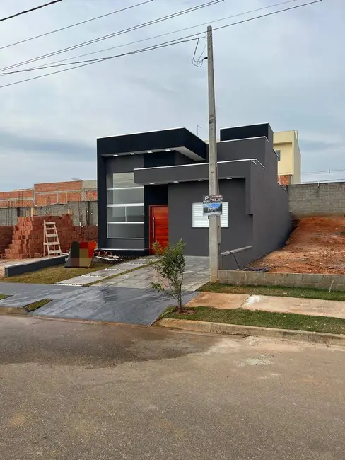 Casa com 3 quartos à venda, 154m2 em Caguassu, Sorocaba - SP - imagem 2 Foto 2 de Casa com 3 quartos à venda, 154m2 em Caguassu, Sorocaba - SP