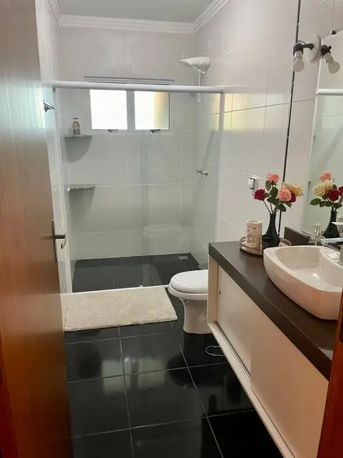 Foto 8 de Casa de Condomínio com 4 quartos à venda, 350m2 em Aracoiaba Da Serra - SP