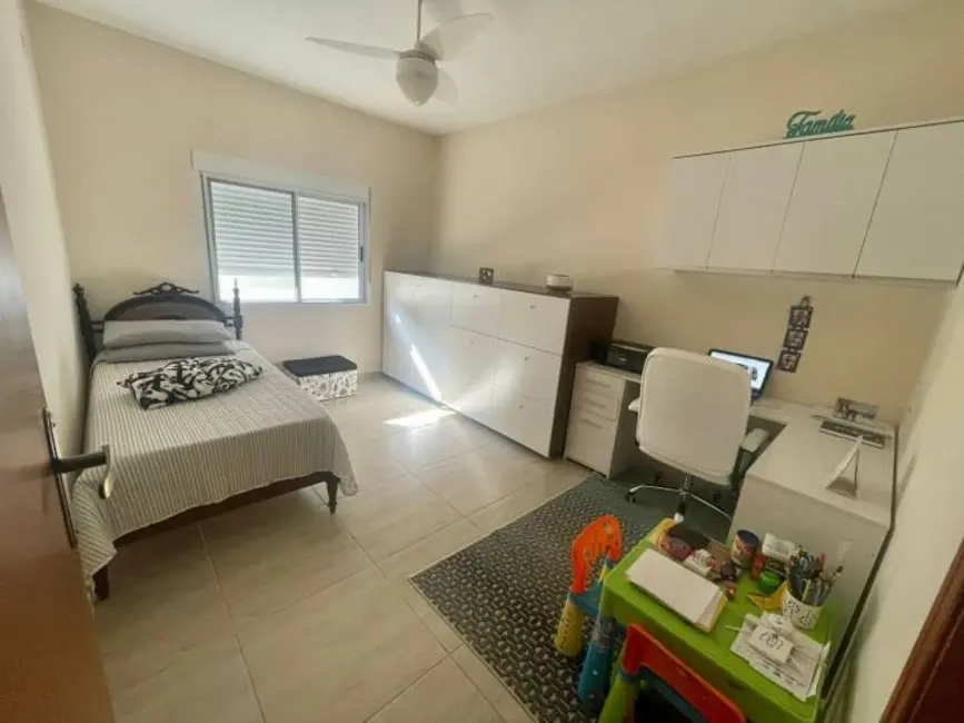 Foto 9 de Casa de Condomínio com 4 quartos à venda, 350m2 em Aracoiaba Da Serra - SP