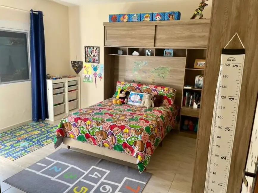 Foto 3 de Casa de Condomínio com 4 quartos à venda, 350m2 em Aracoiaba Da Serra - SP