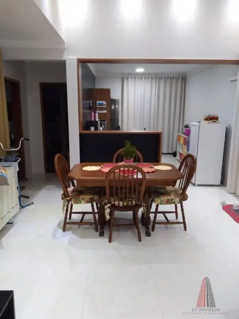 Foto 6 de Casa de Condomínio com 2 quartos à venda, 144m2 em Horto Florestal, Sorocaba - SP