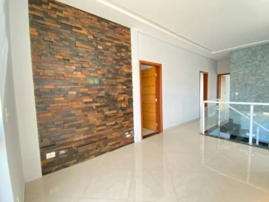 Foto 5 de Casa com 3 quartos à venda, 270m2 em Aracoiaba Da Serra - SP