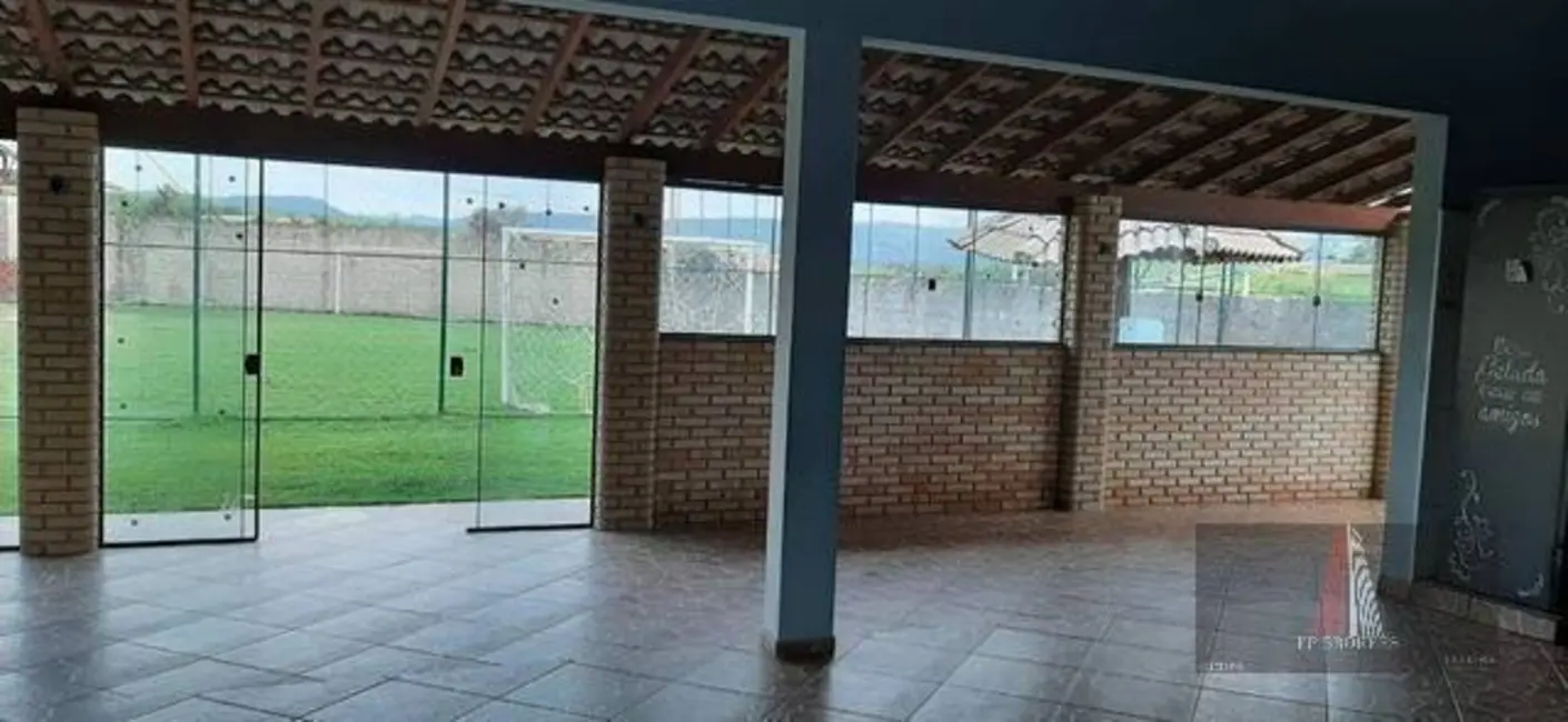 Chácara com 2 quartos à venda, 750m2 em Brigadeiro Tobias, Sorocaba - SP - imagem 8 Foto 8 de Chácara com 2 quartos à venda, 750m2 em Brigadeiro Tobias, Sorocaba - SP