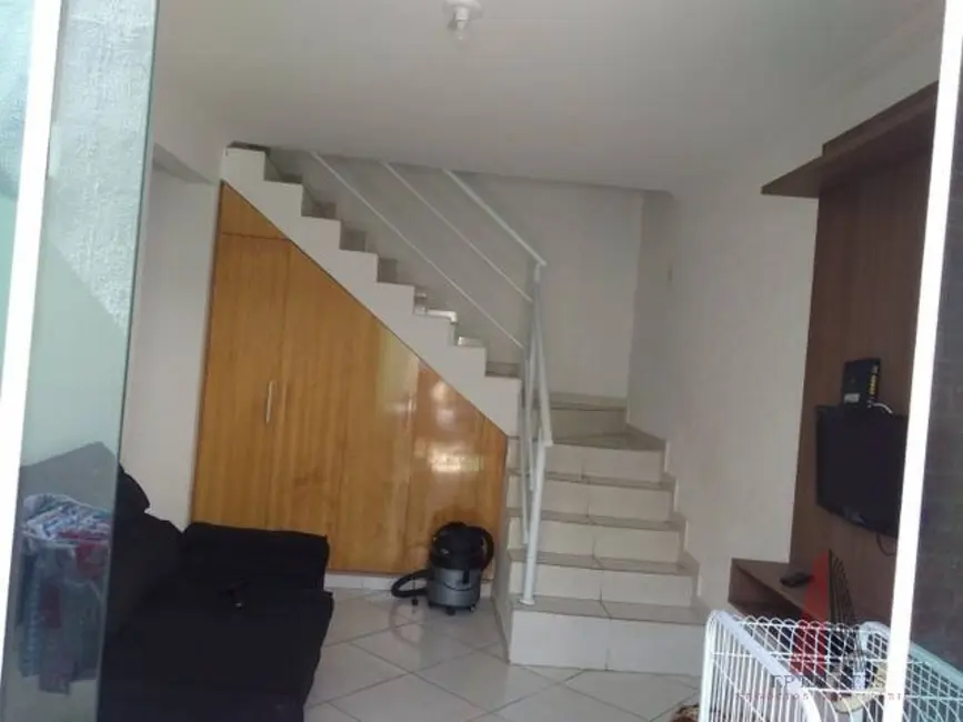 Foto 3 de Sobrado com 3 quartos à venda, 160m2 em Jardim Santa Bárbara, Sorocaba - SP