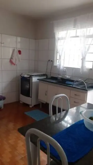 Casa com 2 quartos à venda, 132m2 em Jardim Santa Claudia, Sorocaba - SP - imagem 4 Foto 4 de Casa com 2 quartos à venda, 132m2 em Jardim Santa Claudia, Sorocaba - SP