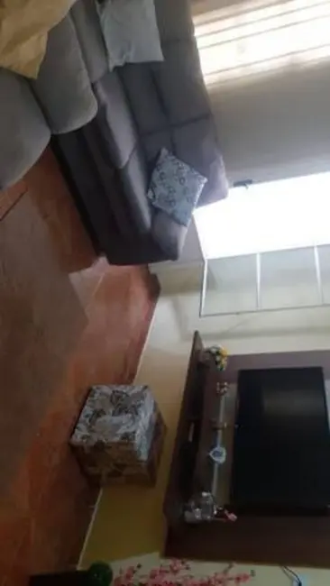 Casa com 2 quartos à venda, 132m2 em Jardim Santa Claudia, Sorocaba - SP - imagem 3 Foto 3 de Casa com 2 quartos à venda, 132m2 em Jardim Santa Claudia, Sorocaba - SP