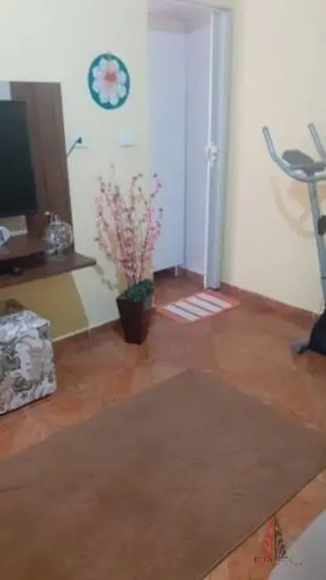 Casa com 2 quartos à venda, 132m2 em Jardim Santa Claudia, Sorocaba - SP - imagem 2 Foto 2 de Casa com 2 quartos à venda, 132m2 em Jardim Santa Claudia, Sorocaba - SP