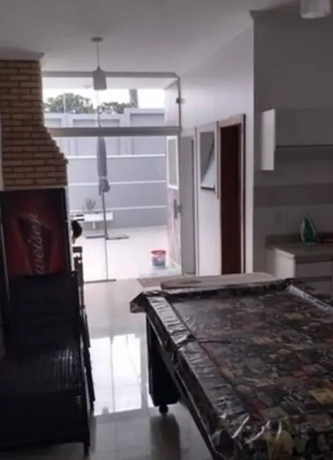 Foto 4 de Casa com 3 quartos à venda, 300m2 em Aracoiaba Da Serra - SP
