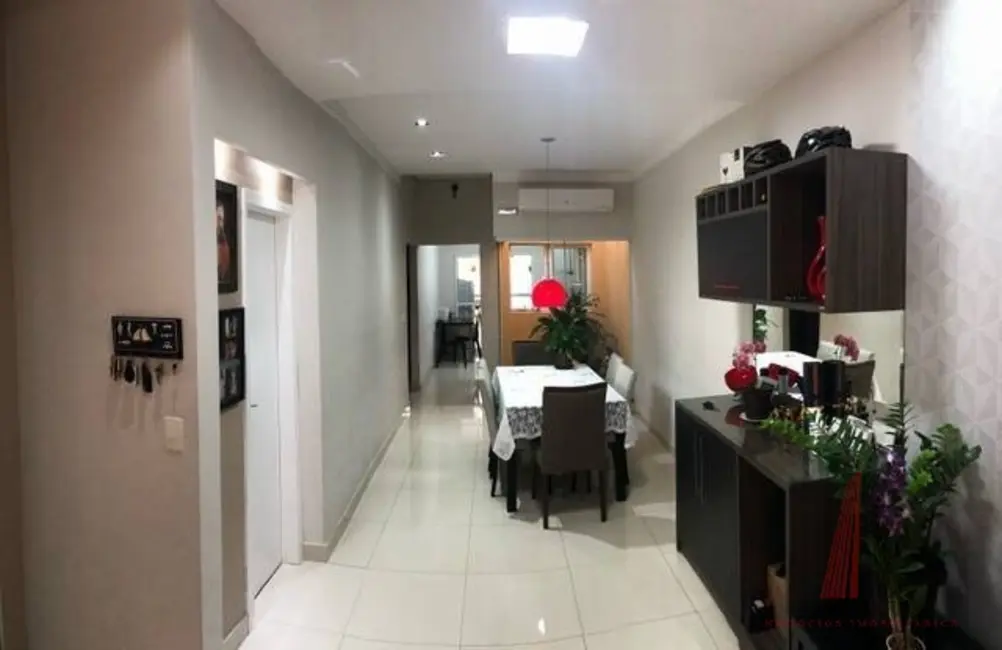 Casa de Condomínio com 3 quartos à venda, 200m2 em Wanel Ville, Sorocaba - SP - imagem 3 Foto 3 de Casa de Condomínio com 3 quartos à venda, 200m2 em Wanel Ville, Sorocaba - SP