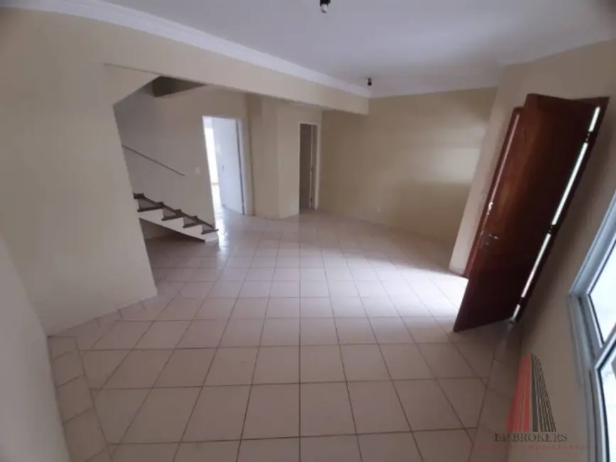 Foto 4 de Casa de Condomínio com 3 quartos à venda, 115m2 em Jardim Alvorada, Sorocaba - SP