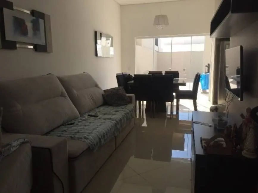 Casa com 3 quartos à venda, 200m2 em Wanel Ville, Sorocaba - SP - imagem 5 Foto 5 de Casa com 3 quartos à venda, 200m2 em Wanel Ville, Sorocaba - SP