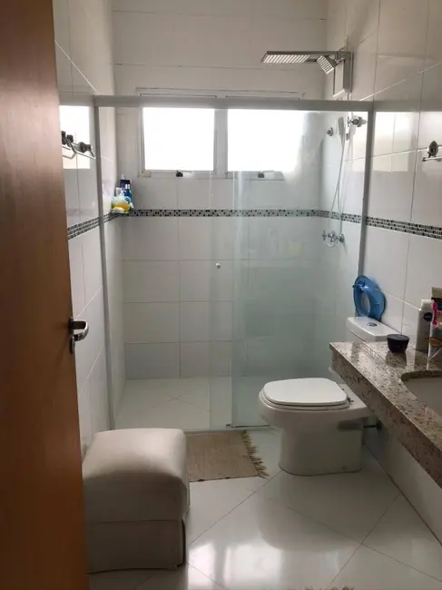 Casa de Condomínio com 3 quartos à venda, 175m2 em Jardim Residencial Campos do Conde, Sorocaba - SP - imagem 4 Foto 4 de Casa de Condomínio com 3 quartos à venda, 175m2 em Jardim Residencial Campos do Conde, Sorocaba - SP