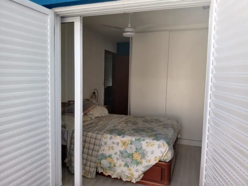Casa com 3 quartos à venda, 150m2 em Jardim Leocádia, Sorocaba - SP - imagem 6 Foto 6 de Casa com 3 quartos à venda, 150m2 em Jardim Leocádia, Sorocaba - SP
