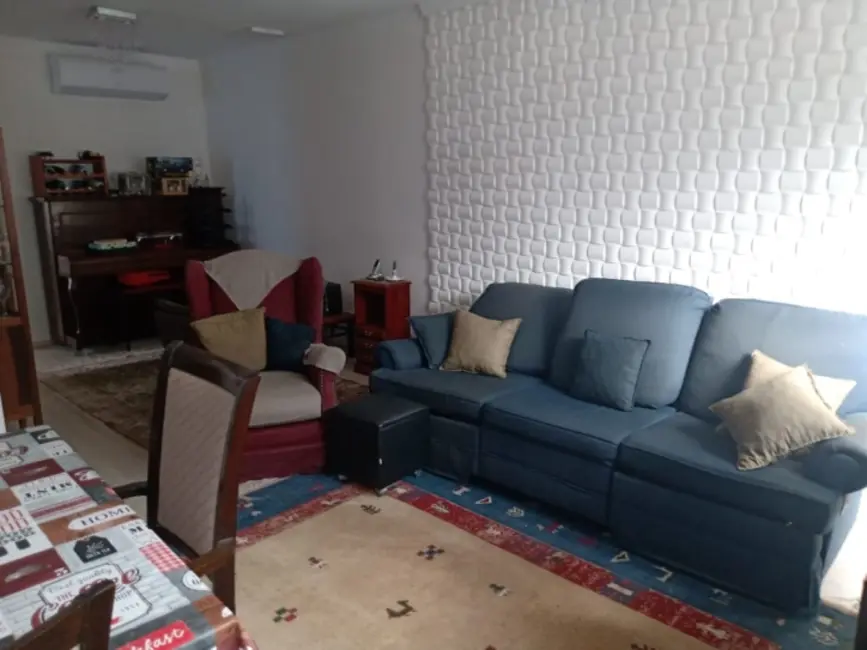 Foto 2 de Casa com 3 quartos à venda, 150m2 em Jardim Leocádia, Sorocaba - SP