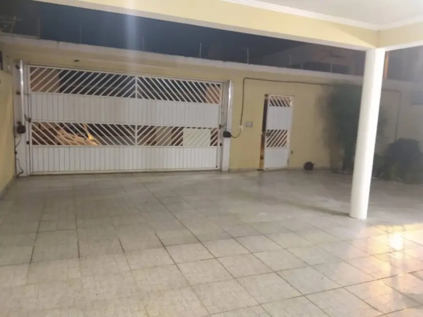 Sobrado com 4 quartos à venda, 360m2 em Jardim do Paço, Sorocaba - SP - imagem 4 Foto 4 de Sobrado com 4 quartos à venda, 360m2 em Jardim do Paço, Sorocaba - SP