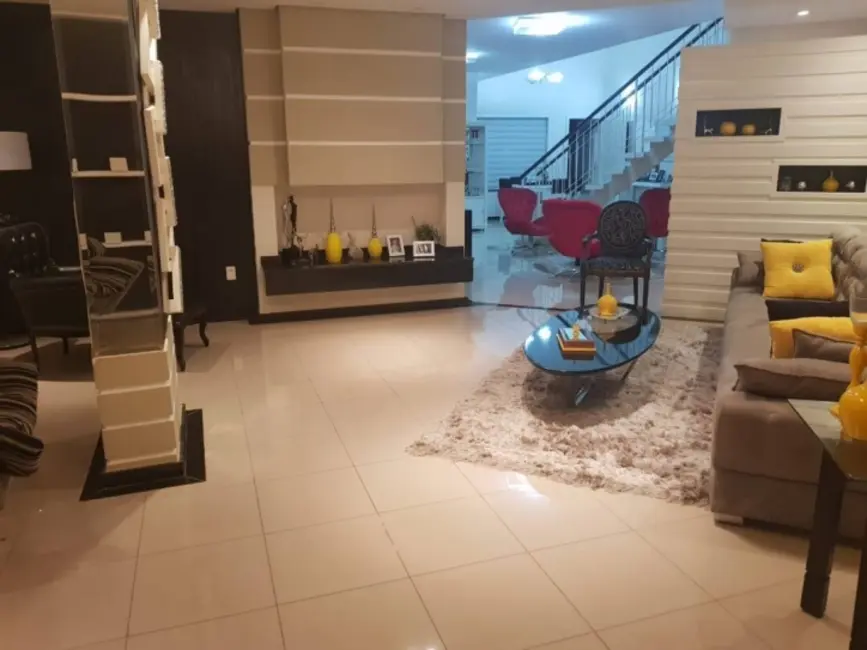 Foto 4 de Casa de Condomínio com 4 quartos à venda, 1100m2 em Aracoiaba Da Serra - SP